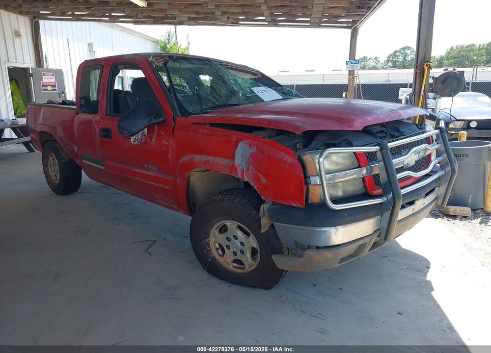 2004 CHEVROLET SILVERADO 1500 LS VIN: 2GCEK19T141115607