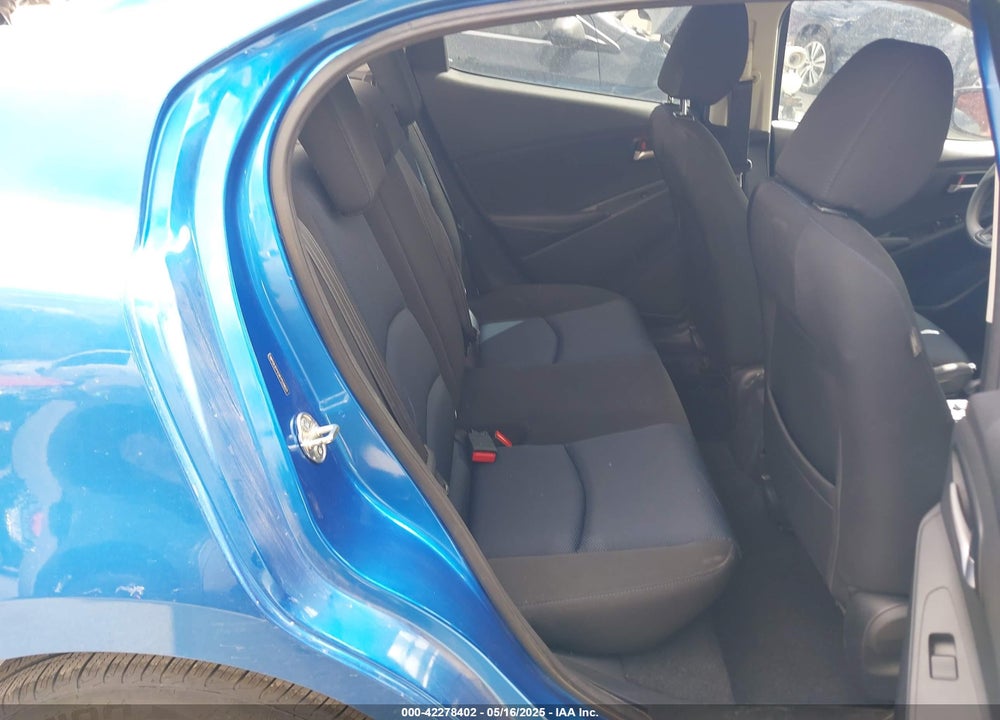 2019 TOYOTA YARIS L VIN: 3MYDLBYV2KY520621