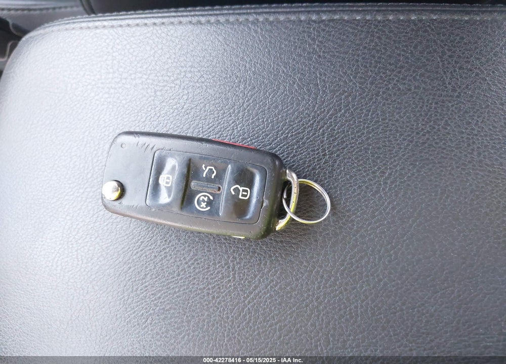 2014 VOLKSWAGEN PASSAT VIN: 1VWCS7A31EC066455