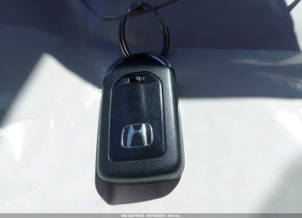 2013 HONDA ACCORD EX-L VIN: 1HGCR2F88DA137071