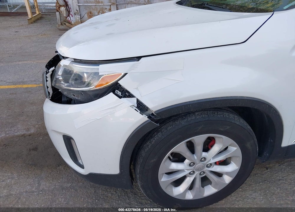 2014 KIA SORENTO VIN: 5XYKUDA73EG543425
