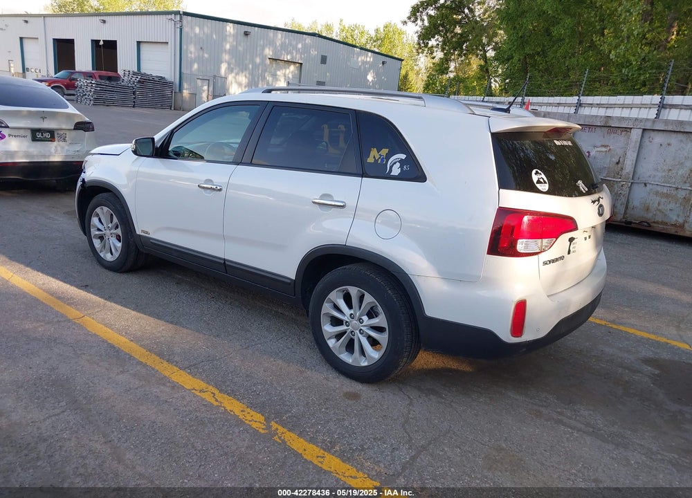2014 KIA SORENTO VIN: 5XYKUDA73EG543425