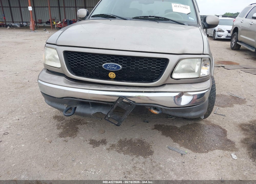 2002 FORD F-150 LARIAT/XLT VIN: 1FTRW076X2KC33939
