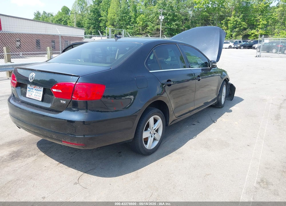 2012 VOLKSWAGEN JETTA 2.0L TDI VIN: 3VWLL7AJ0CM321264