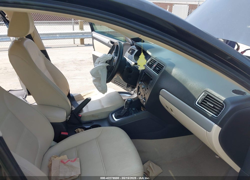 2012 VOLKSWAGEN JETTA 2.0L TDI VIN: 3VWLL7AJ0CM321264