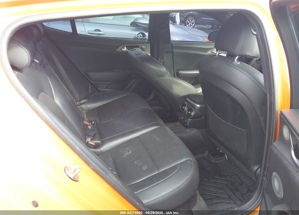 2019 KIA STINGER VIN: KNAE35LC8K6069502