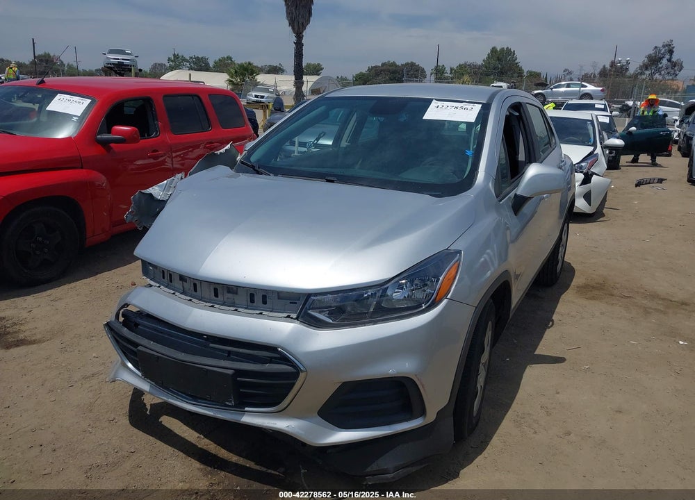 2018 CHEVROLET TRAX LS VIN: KL7CJKSB8JB593694