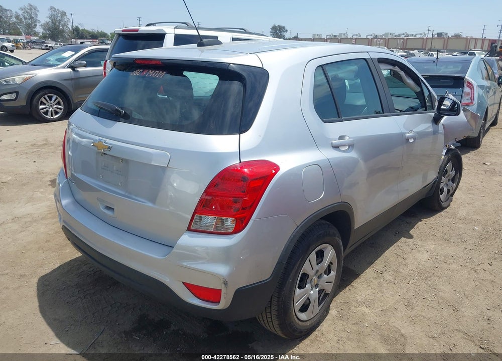 2018 CHEVROLET TRAX LS VIN: KL7CJKSB8JB593694