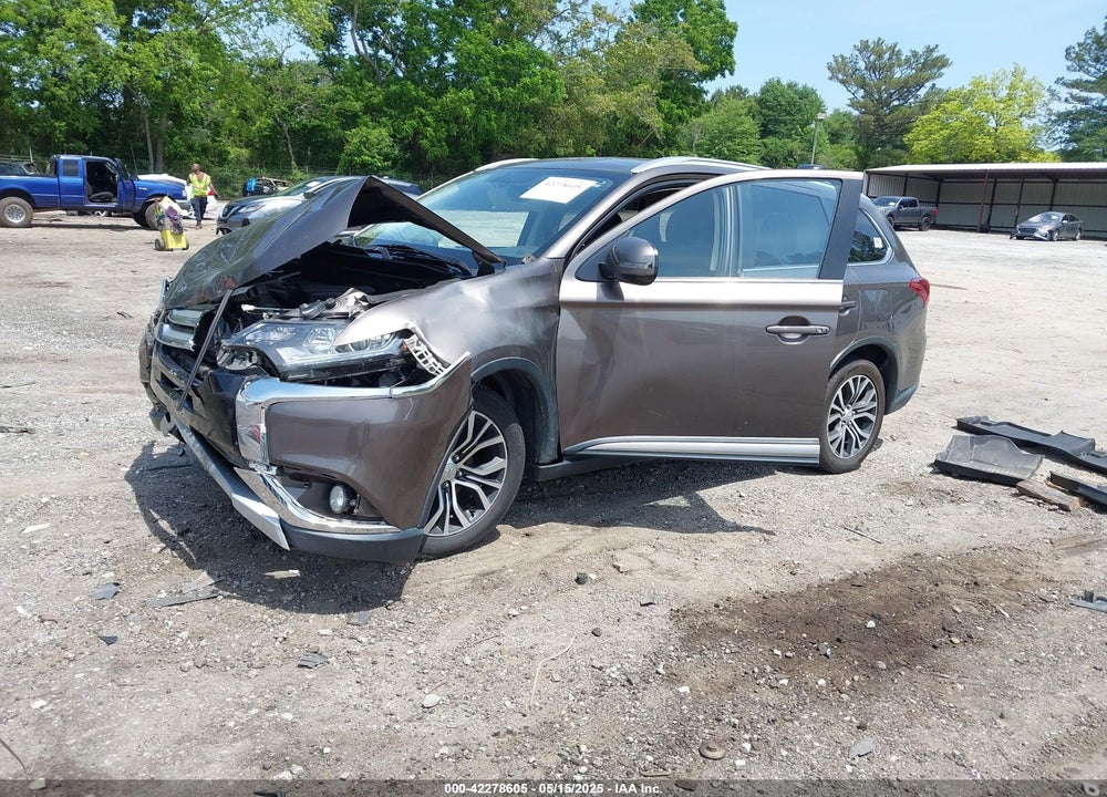 2018 MITSUBISHI OUTLANDER VIN: JA4AD3A33JZ014095