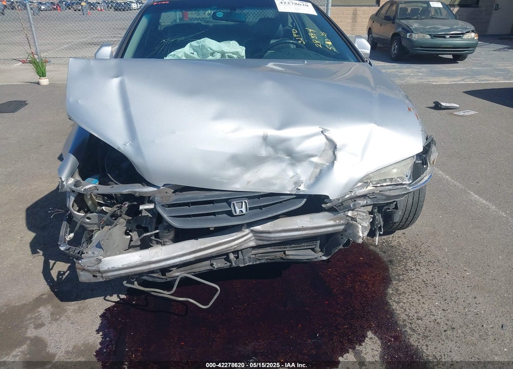 2000 HONDA ACCORD 3.0 EX VIN: 1HGCG2257YA010383