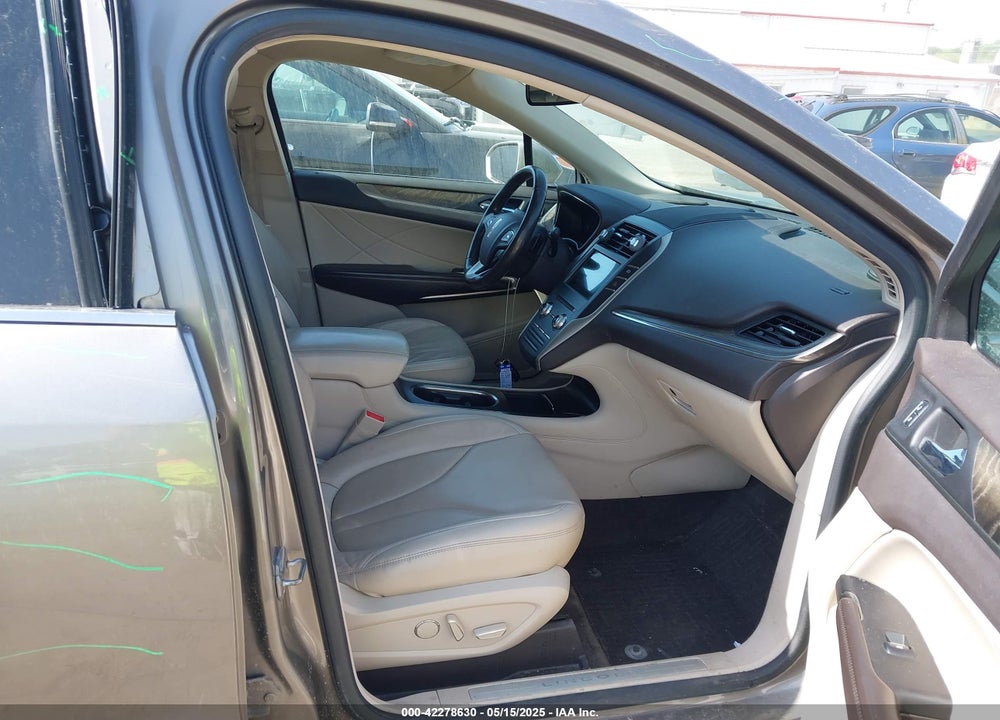 2017 LINCOLN MKC VIN: 5LMCJ3D91HUL31297