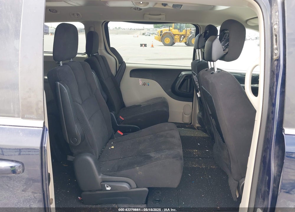 2013 DODGE GRAND CARAVAN VIN: 2C4RDGDG0DR810901