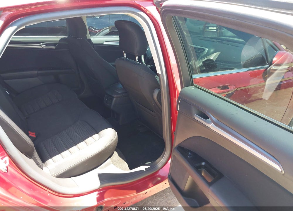 2016 FORD FUSION SE VIN: 3FA6P0H71GR303957