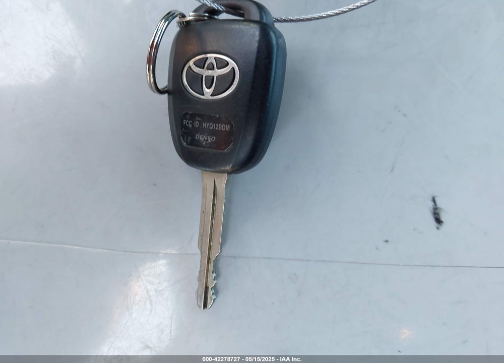 2017 TOYOTA CAMRY VIN: 4T1BF1FK2HU663883