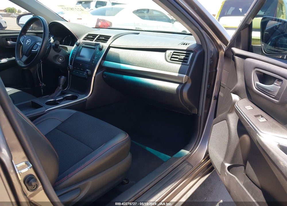 2017 TOYOTA CAMRY VIN: 4T1BF1FK2HU663883