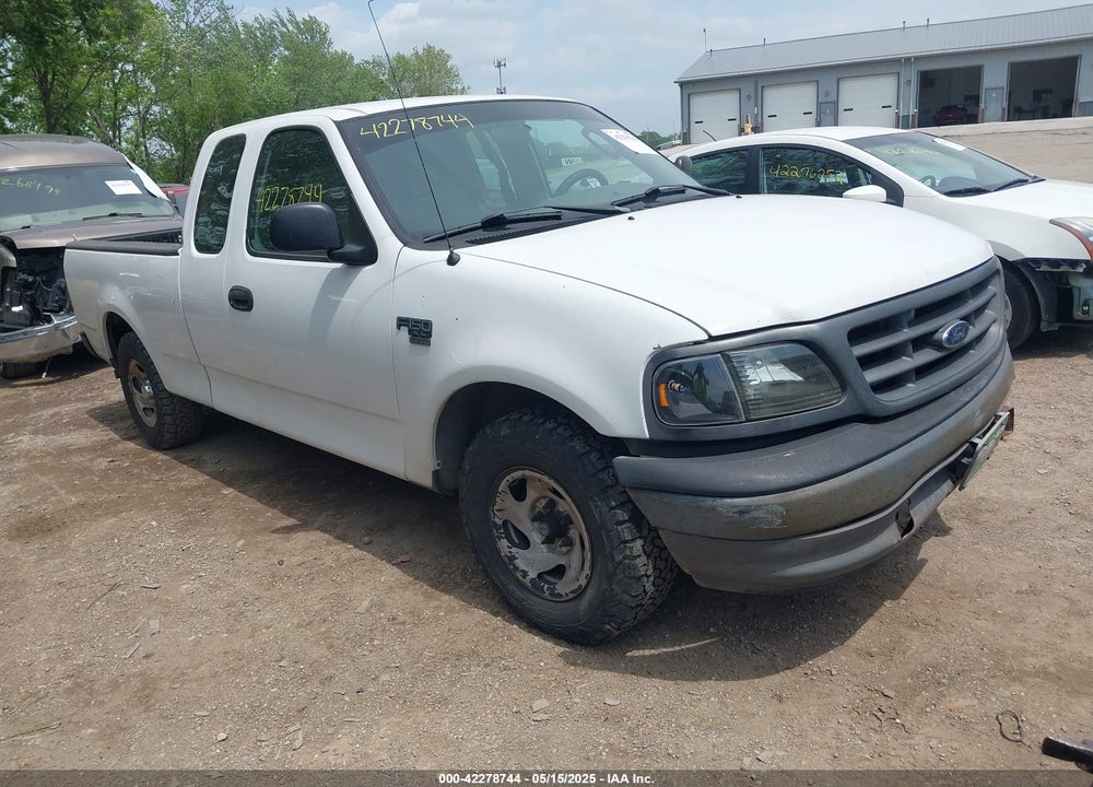 2004 FORD F-150 HERITAGE XL/XLT VIN: 2FTRX17W84CA13161