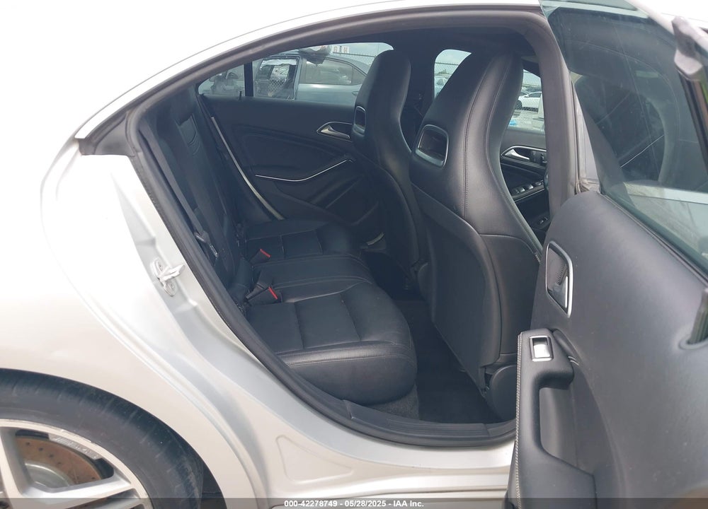 2015 MERCEDES-BENZ CLA 250 4MATIC VIN: WDDSJ4GB8FN183749
