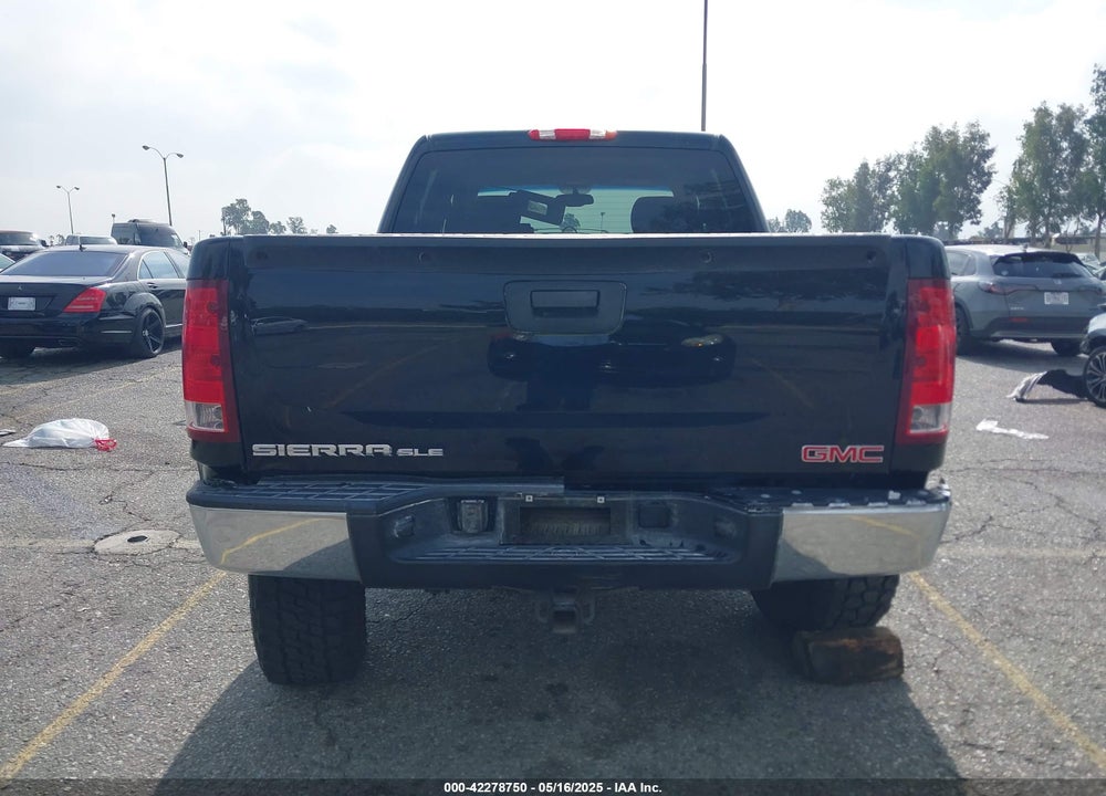 2007 GMC SIERRA 1500 VIN: 2GTEC13J571501651