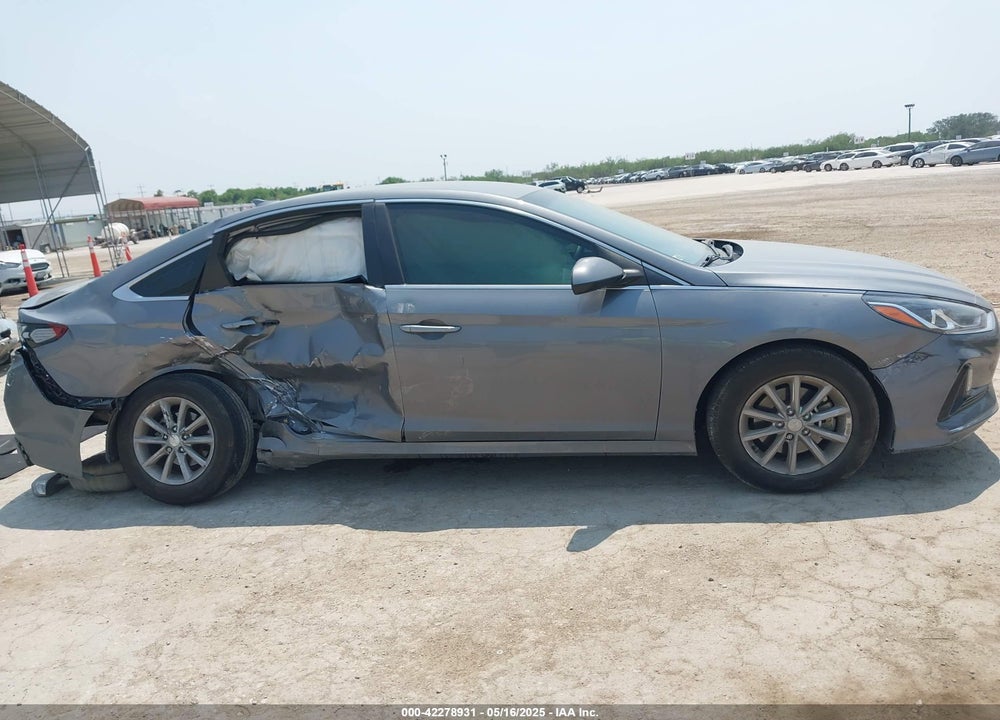 2019 HYUNDAI SONATA VIN: 5NPE24AF2KH738625