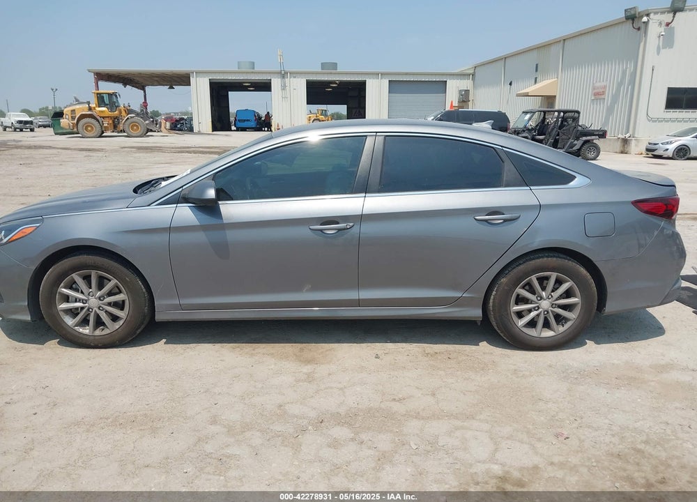 2019 HYUNDAI SONATA VIN: 5NPE24AF2KH738625