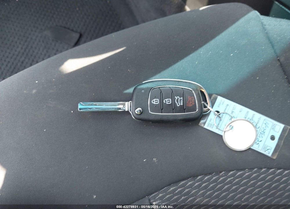2019 HYUNDAI SONATA VIN: 5NPE24AF2KH738625