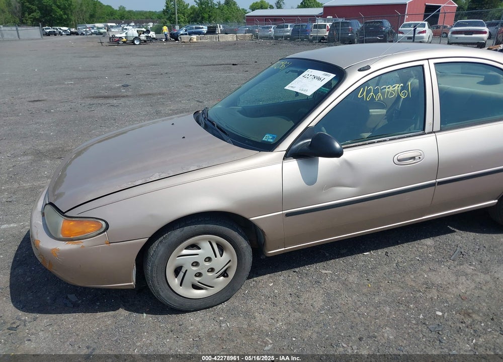 1999 FORD ESCORT LX VIN: 1FAFP10P7XW198467