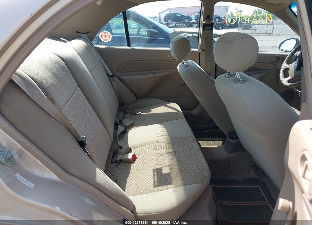 1999 FORD ESCORT LX VIN: 1FAFP10P7XW198467