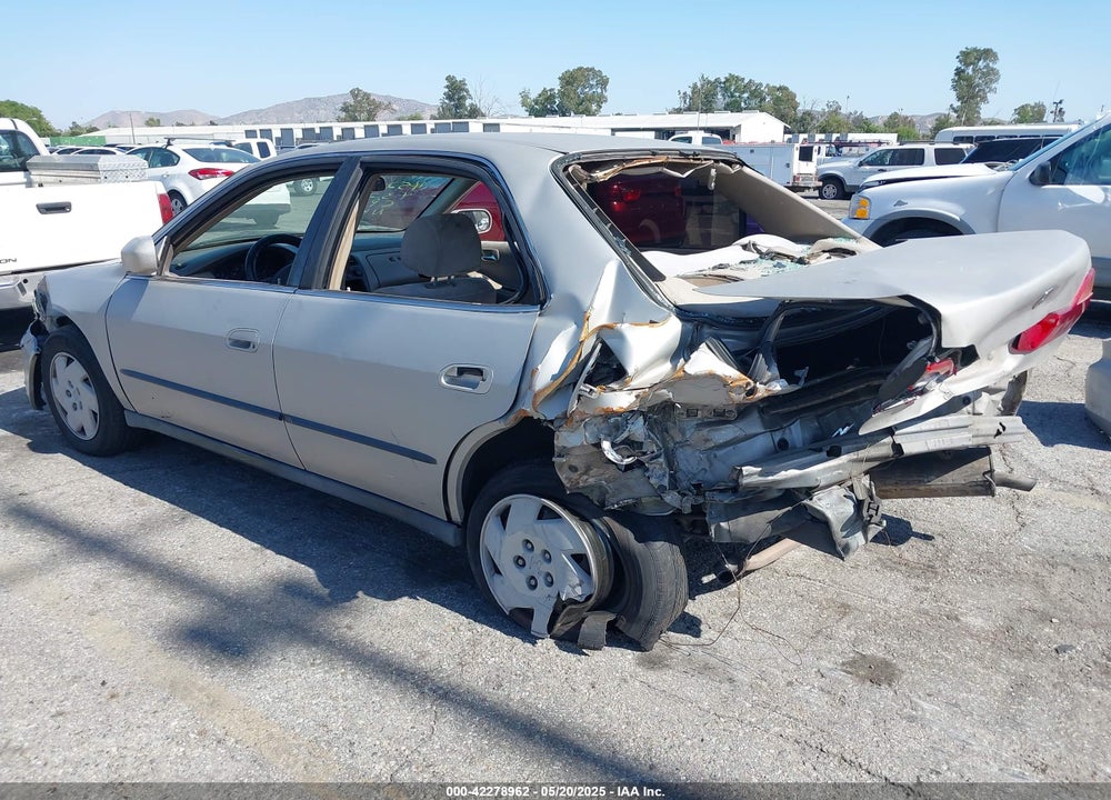 1998 HONDA ACCORD VIN: 1HGCG1642WA065770