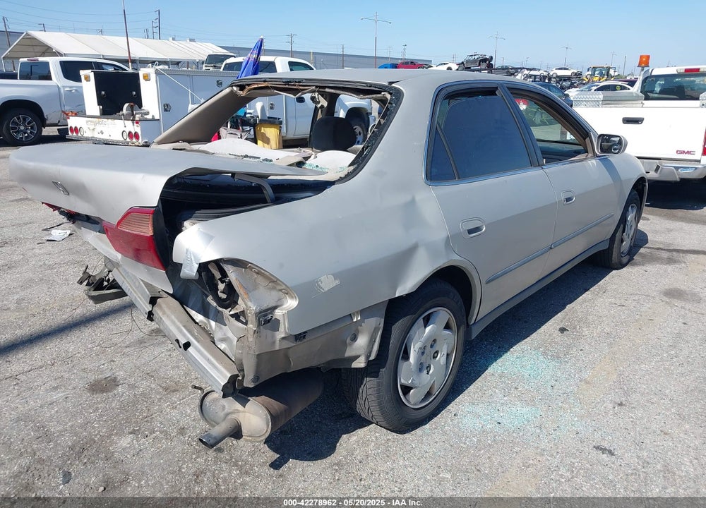 1998 HONDA ACCORD VIN: 1HGCG1642WA065770