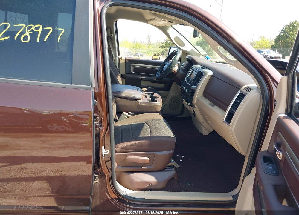 2013 RAM 1500 VIN: 1C6RR7GT9DS599813