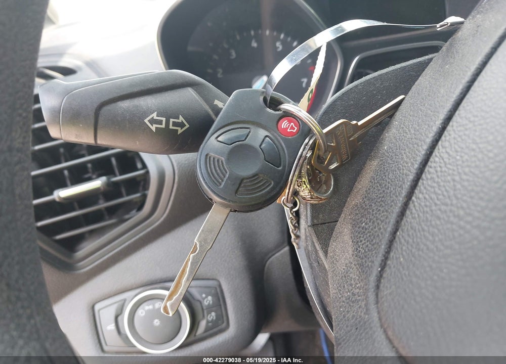 2019 FORD ESCAPE VIN: 1FMCU0F76KUC35970