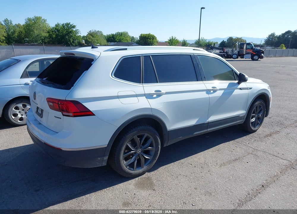 2024 VOLKSWAGEN TIGUAN VIN: 3VV2B7AX4RM028662