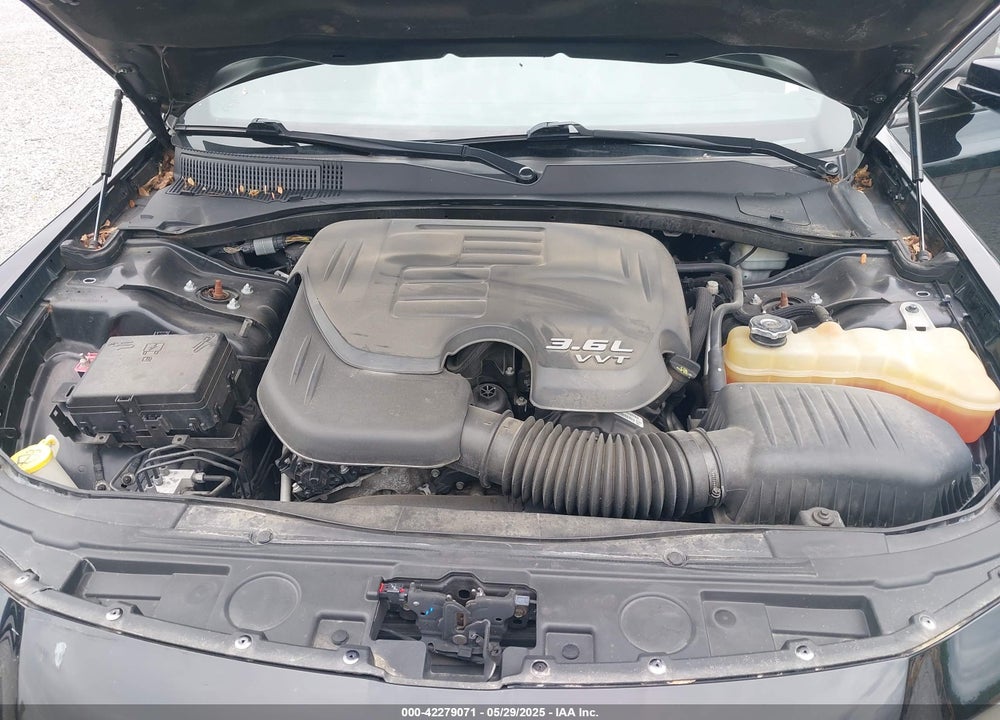 2015 CHRYSLER 300 300S VIN: 2C3CCABGXFH781140
