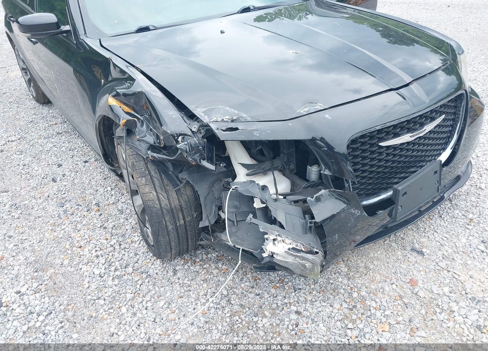2015 CHRYSLER 300 300S VIN: 2C3CCABGXFH781140