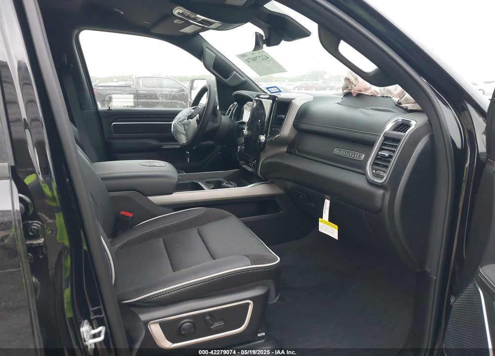 2025 RAM 1500 VIN: 1C6SRFJP7SN502028