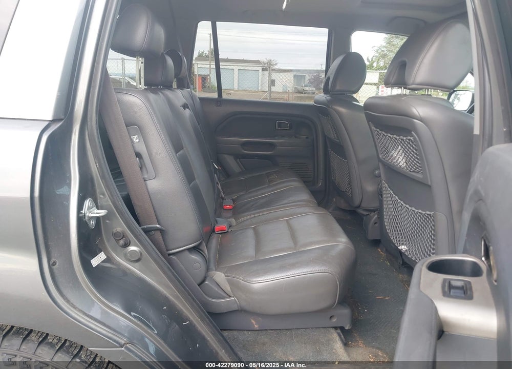 2007 HONDA PILOT EX-L VIN: 2HKYF18737H519100