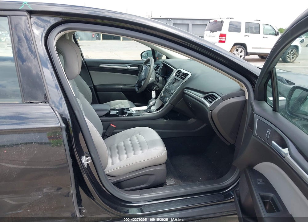 2014 FORD FUSION VIN: 1FA6P0G77E5374839
