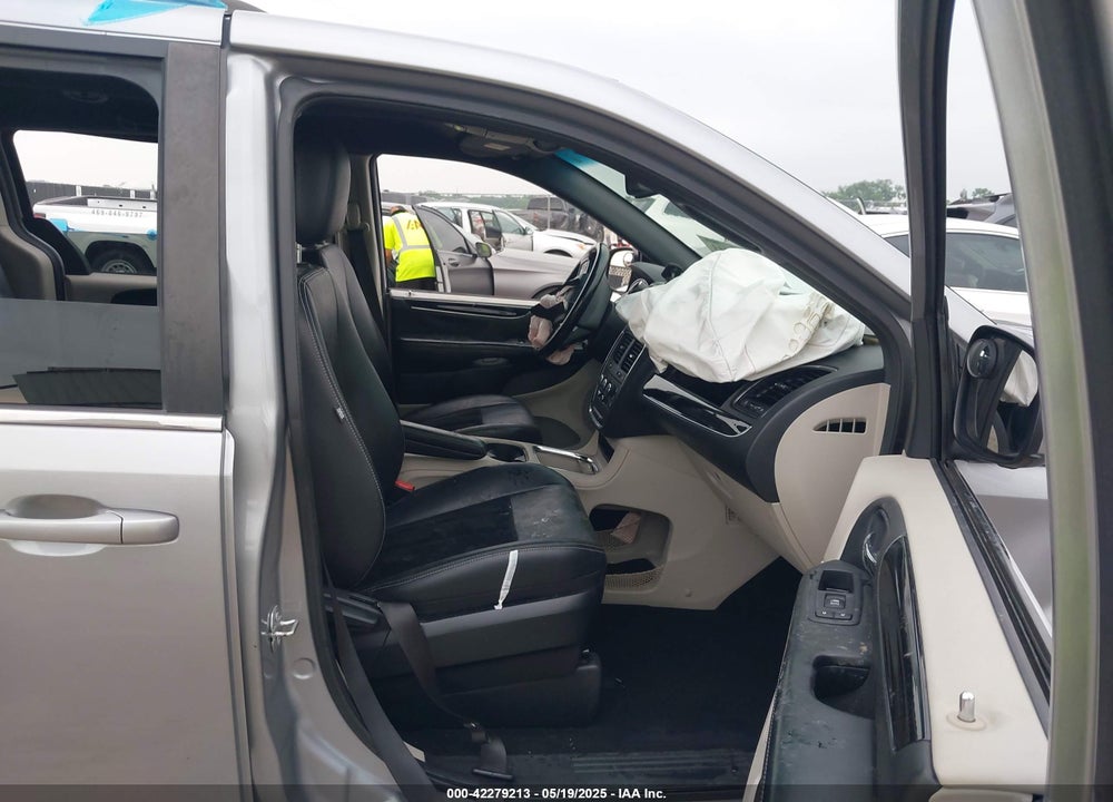 2018 DODGE GRAND CARAVAN VIN: 2C4RDGCG5JR241329