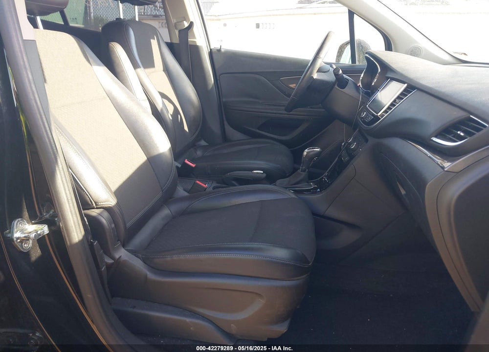 2018 BUICK ENCORE PREFERRED VIN: KL4CJESB8JB576196
