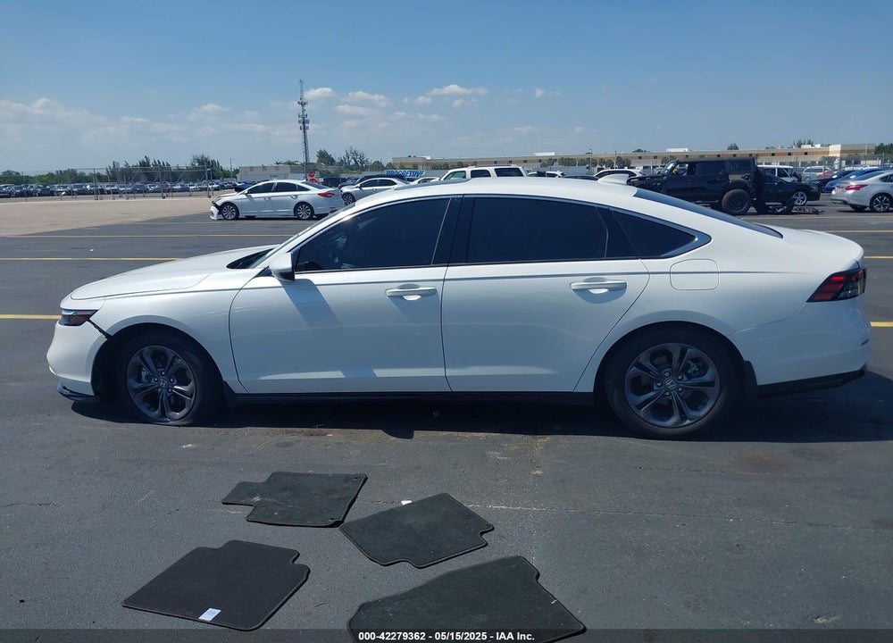 2024 HONDA ACCORD VIN: 1HGCY2F68RA052031