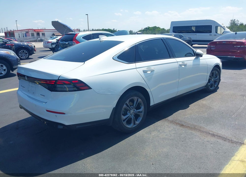 2024 HONDA ACCORD VIN: 1HGCY2F68RA052031