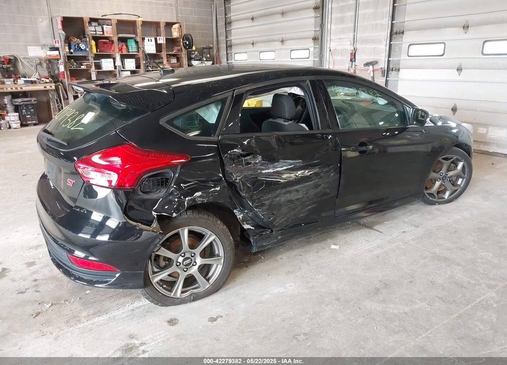 2017 FORD FOCUS ST VIN: 1FADP3L97HL298488