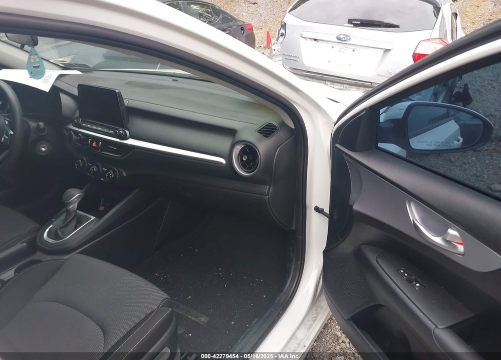 2024 KIA FORTE LXS VIN: 3KPF24AD4RE819207