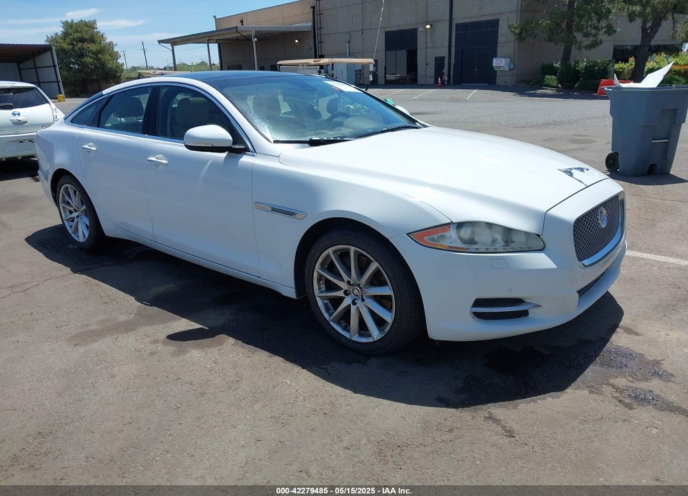 2012 JAGUAR XJ VIN: SAJWA1CB4CLV33824