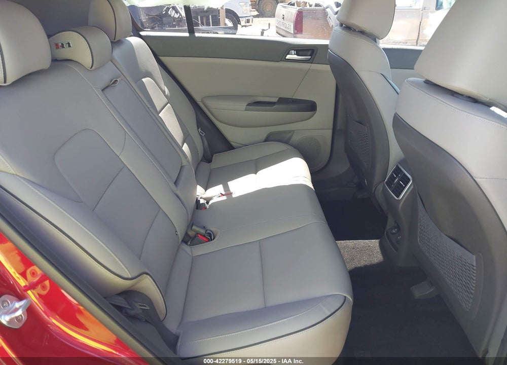 2017 KIA SPORTAGE EX VIN: KNDPN3AC6H7074682
