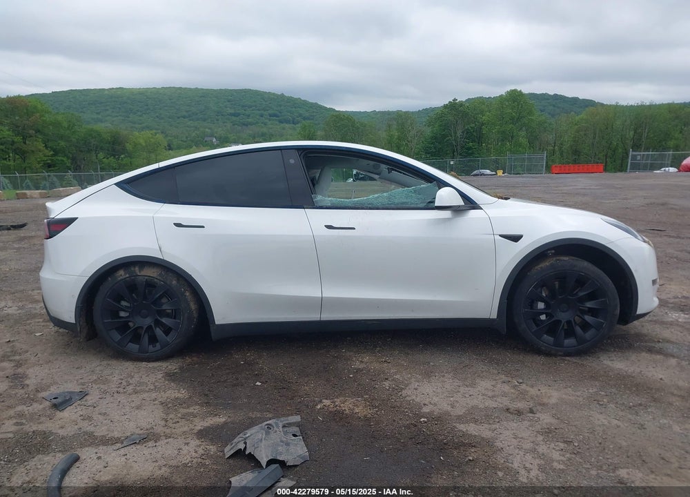 2021 TESLA MODEL Y LONG RANGE DUAL MOTOR ALL-WHEEL DRIVE VIN: 5YJYGDEE8MF151699
