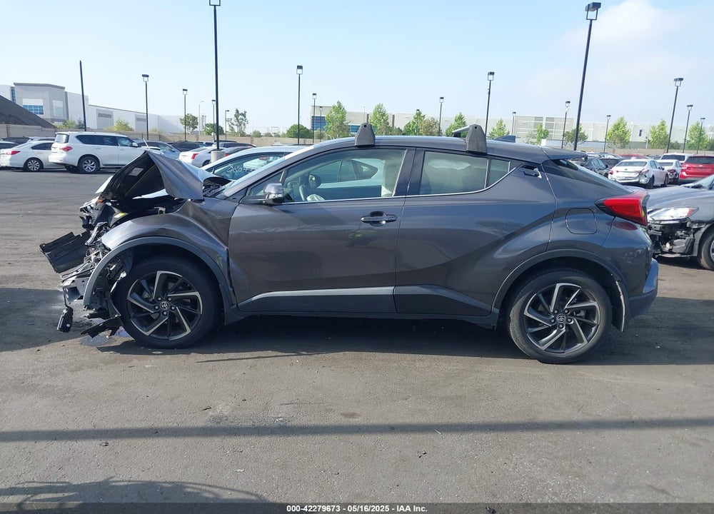 2021 TOYOTA C-HR LIMITED VIN: JTNKHMBX1M1112725