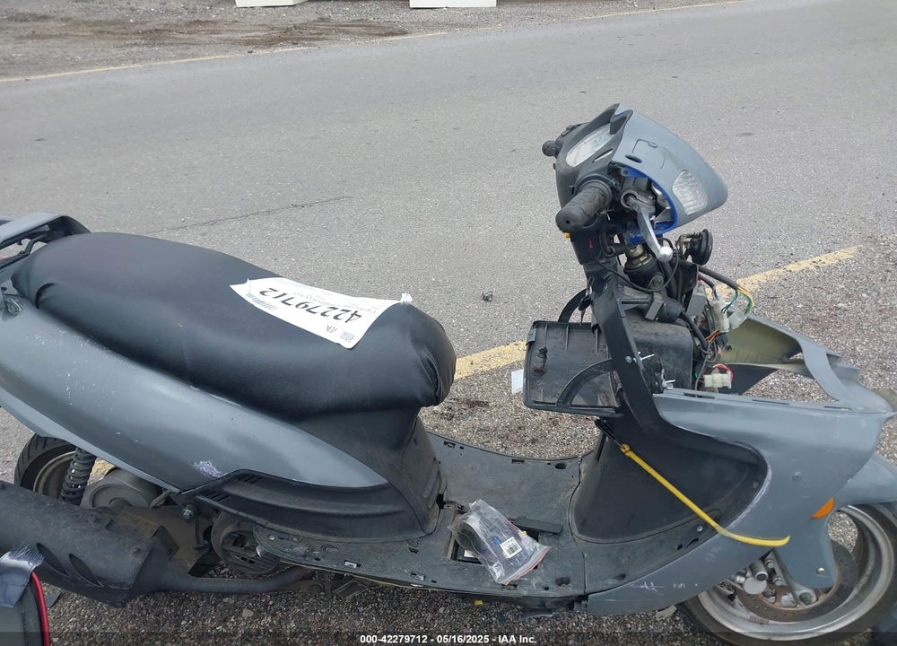 2008 CHUA SCOOTER VIN: LFGTCKPM981003896