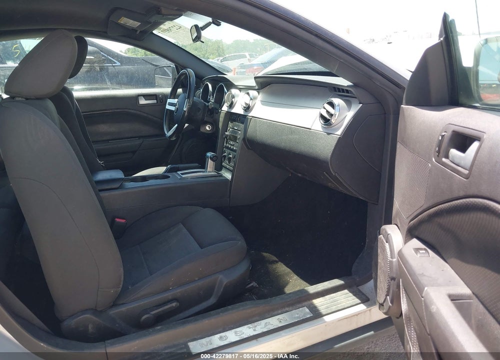 2007 FORD MUSTANG V6 DELUXE/V6 PREMIUM VIN: 1ZVFT80N275244240