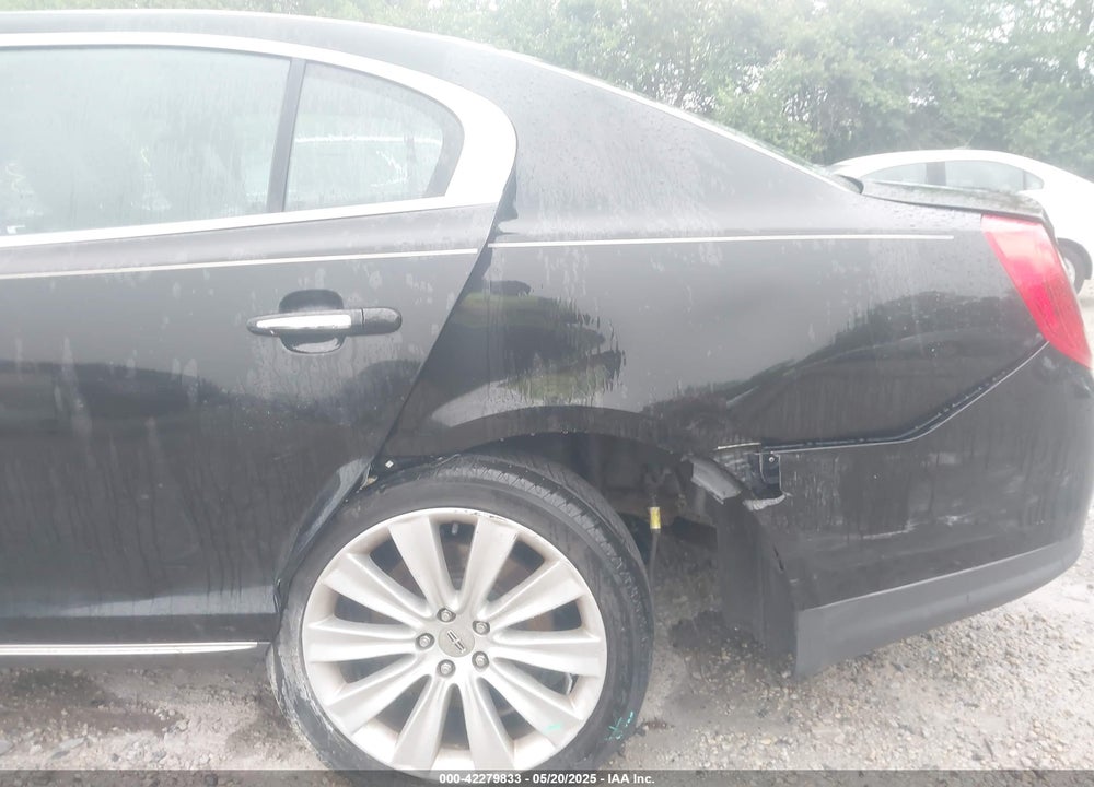 2013 LINCOLN MKS VIN: 1LNHL9FT4DG607785